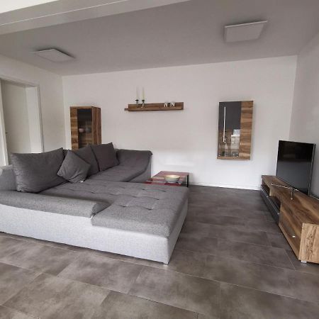 Moderne Wohnung Mit Terrasse Und Eigenem Zugang. Remscheid Luaran gambar