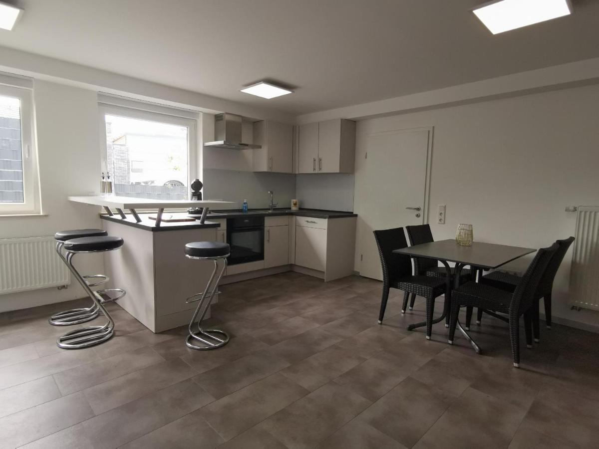 Moderne Wohnung Mit Terrasse Und Eigenem Zugang. Remscheid Luaran gambar