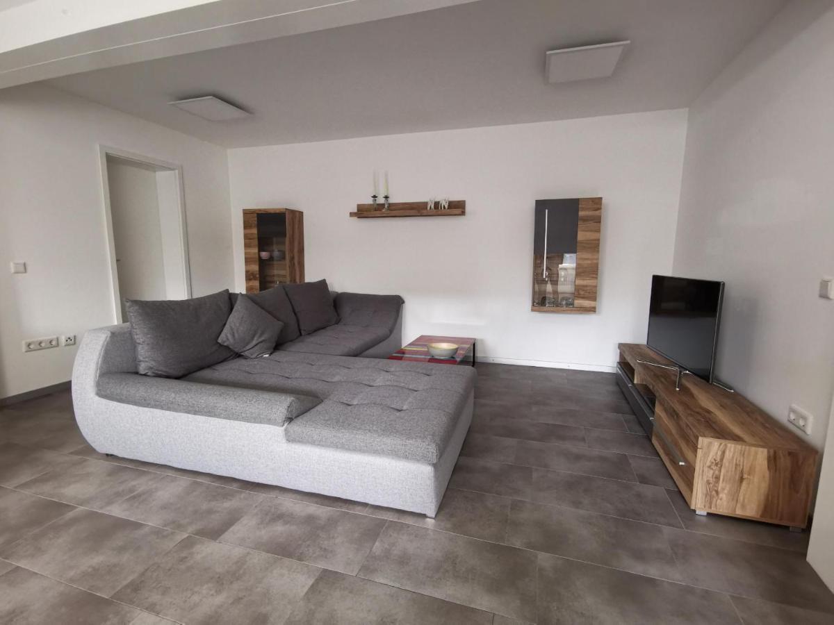 Moderne Wohnung Mit Terrasse Und Eigenem Zugang. Remscheid Luaran gambar